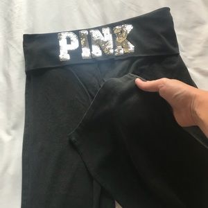 PINK Victoria's Secret Pants - PINK Sequined “Heart Chicago” Yoga Pants, L PINK Victoria's Secret Pants - PINK Sequined “Heart Chicago” Yoga Pants, L
